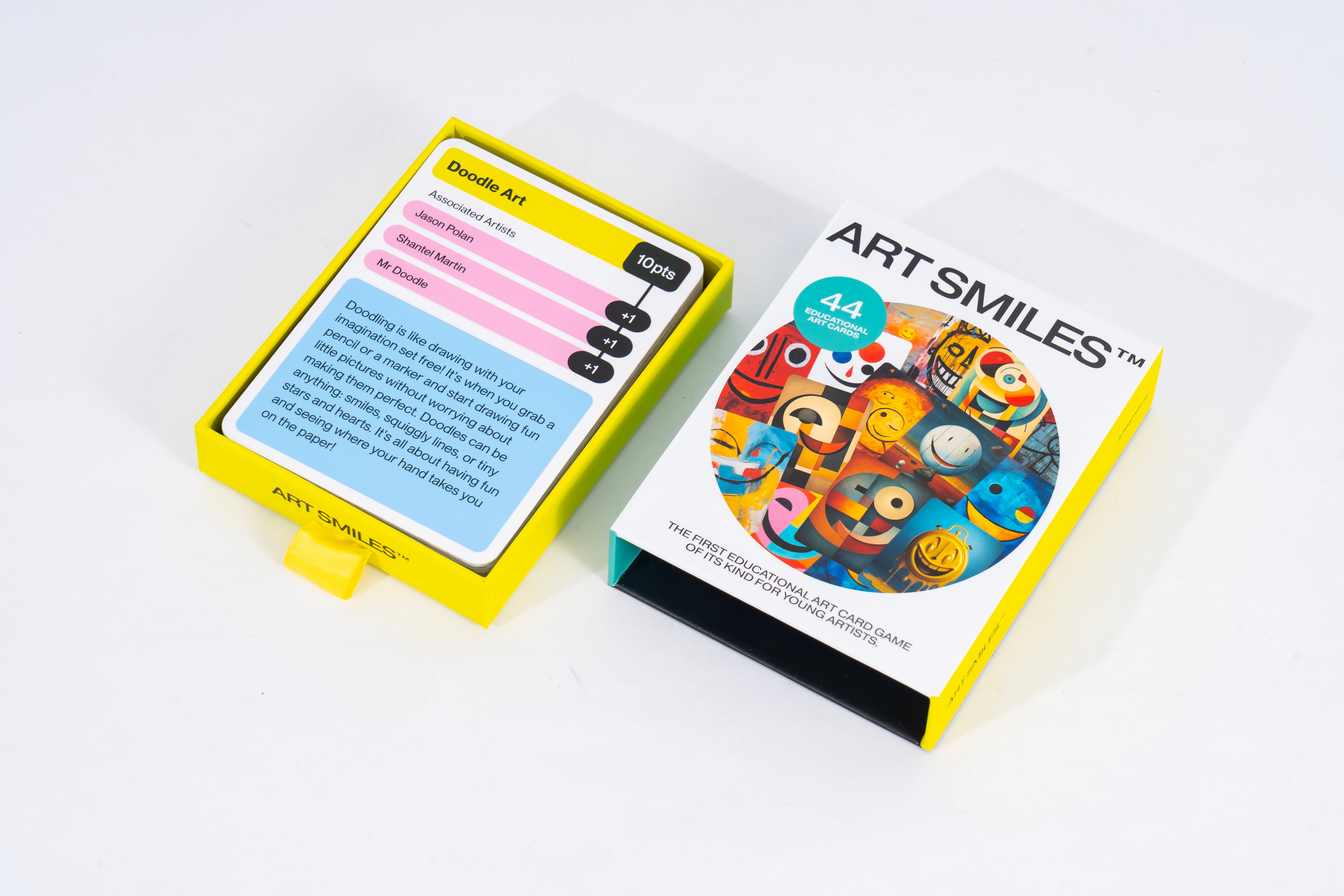 ART SMILES-CARD GAME
